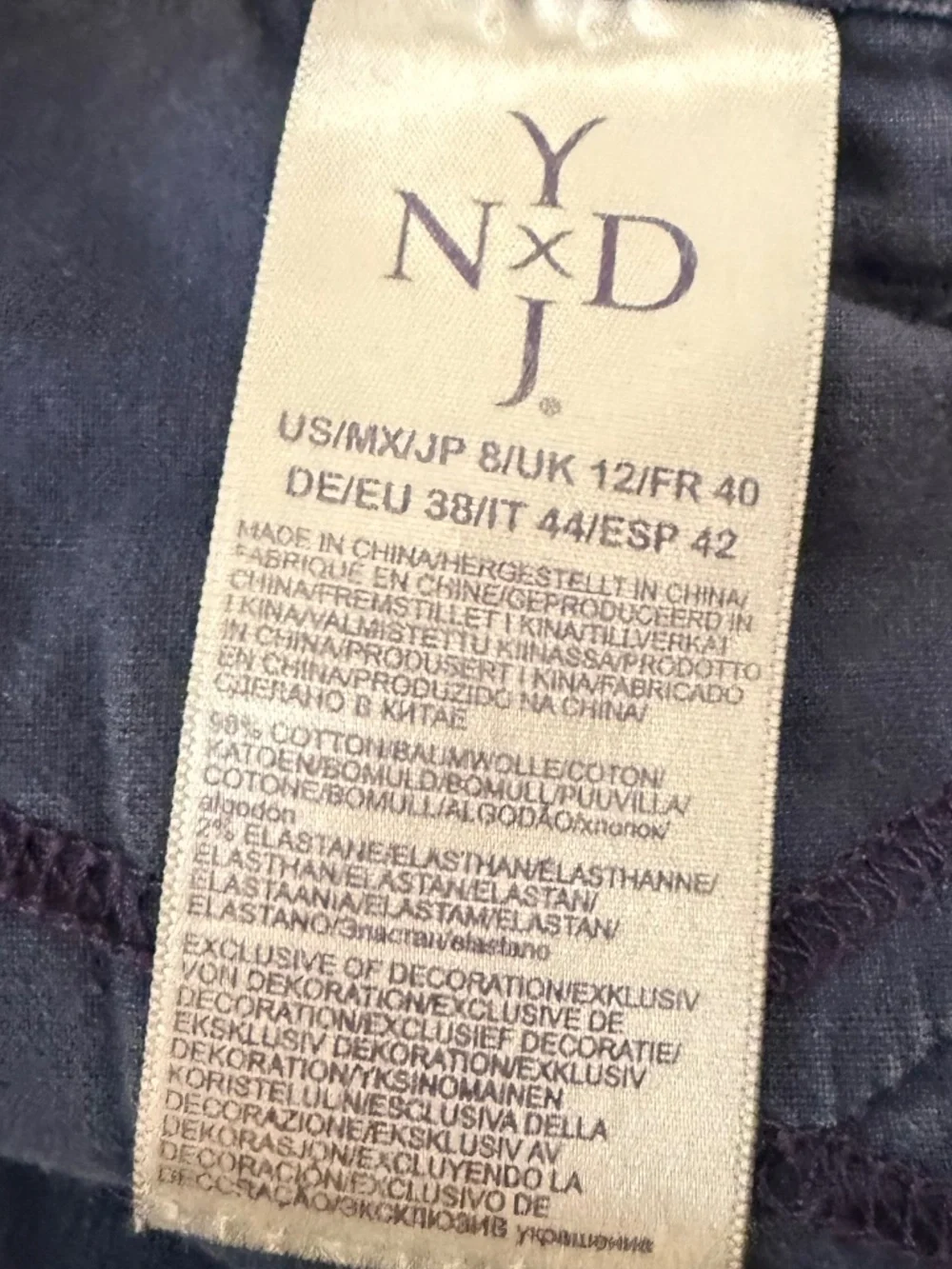 NYDJ BERMUDA SHORTS SIZE 8 - Picture 5 of 6